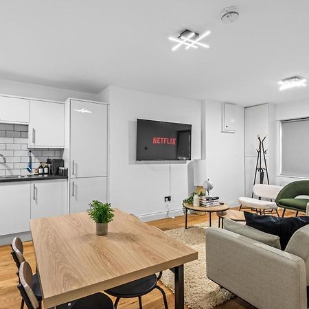 Londwell, Chic Hyde Park Mews House Apartment ลอนดอน ภายนอก รูปภาพ