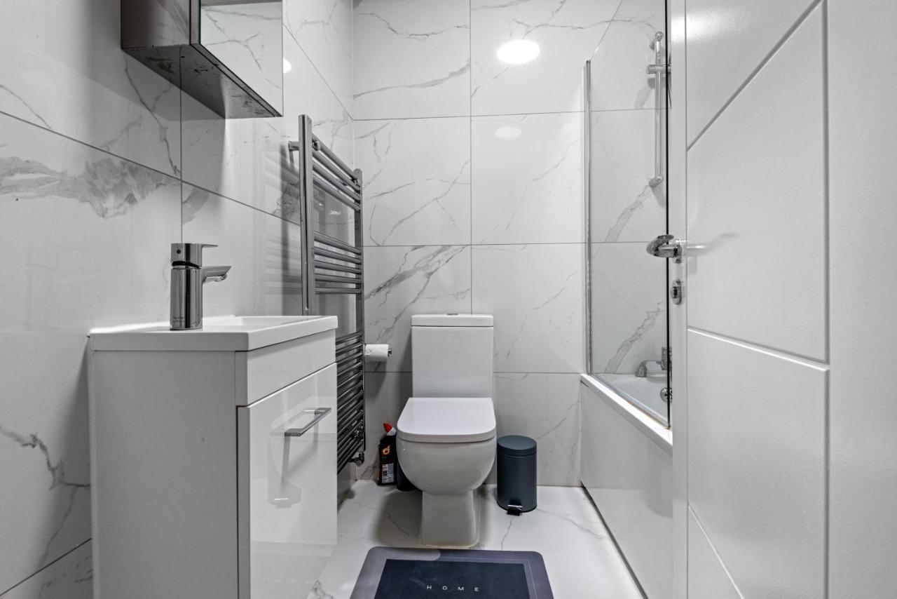 Londwell, Chic Hyde Park Mews House Apartment ลอนดอน ภายนอก รูปภาพ