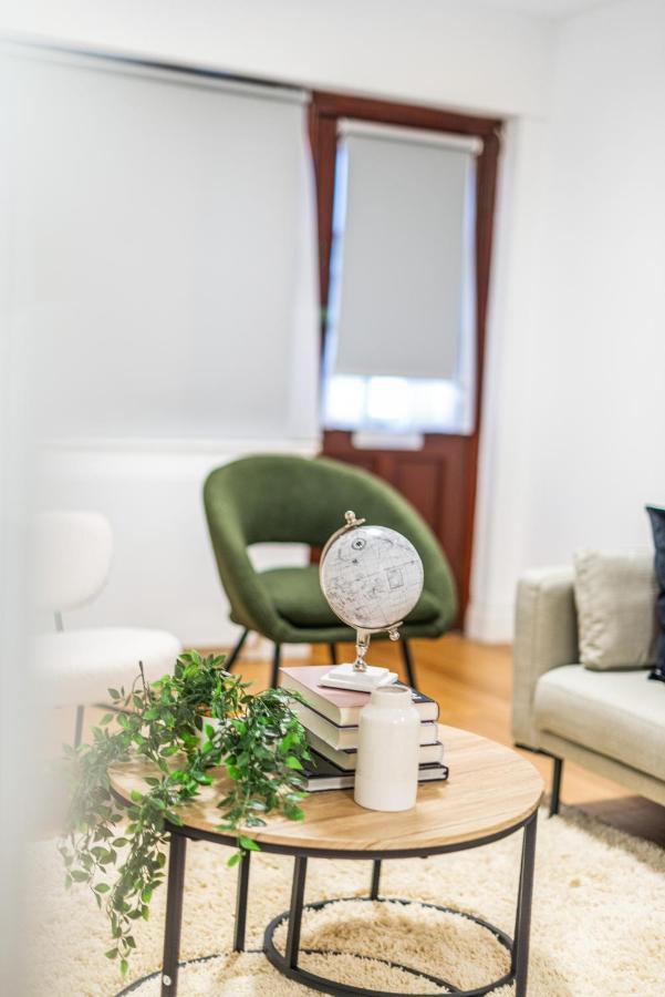 Londwell, Chic Hyde Park Mews House Apartment ลอนดอน ภายนอก รูปภาพ