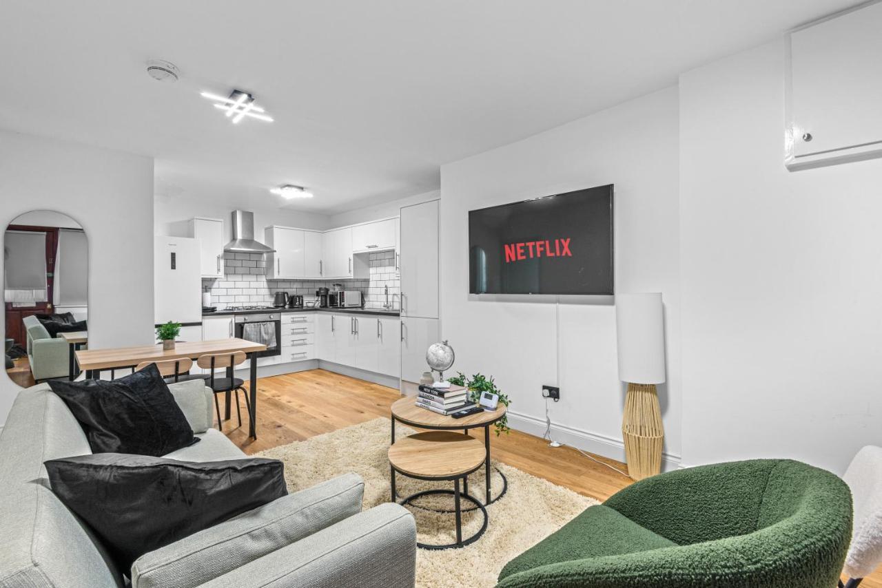 Londwell, Chic Hyde Park Mews House Apartment ลอนดอน ภายนอก รูปภาพ