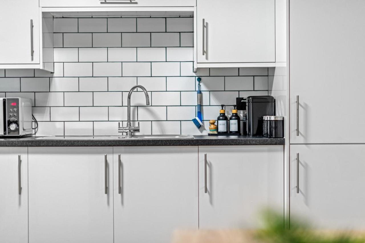 Londwell, Chic Hyde Park Mews House Apartment ลอนดอน ภายนอก รูปภาพ